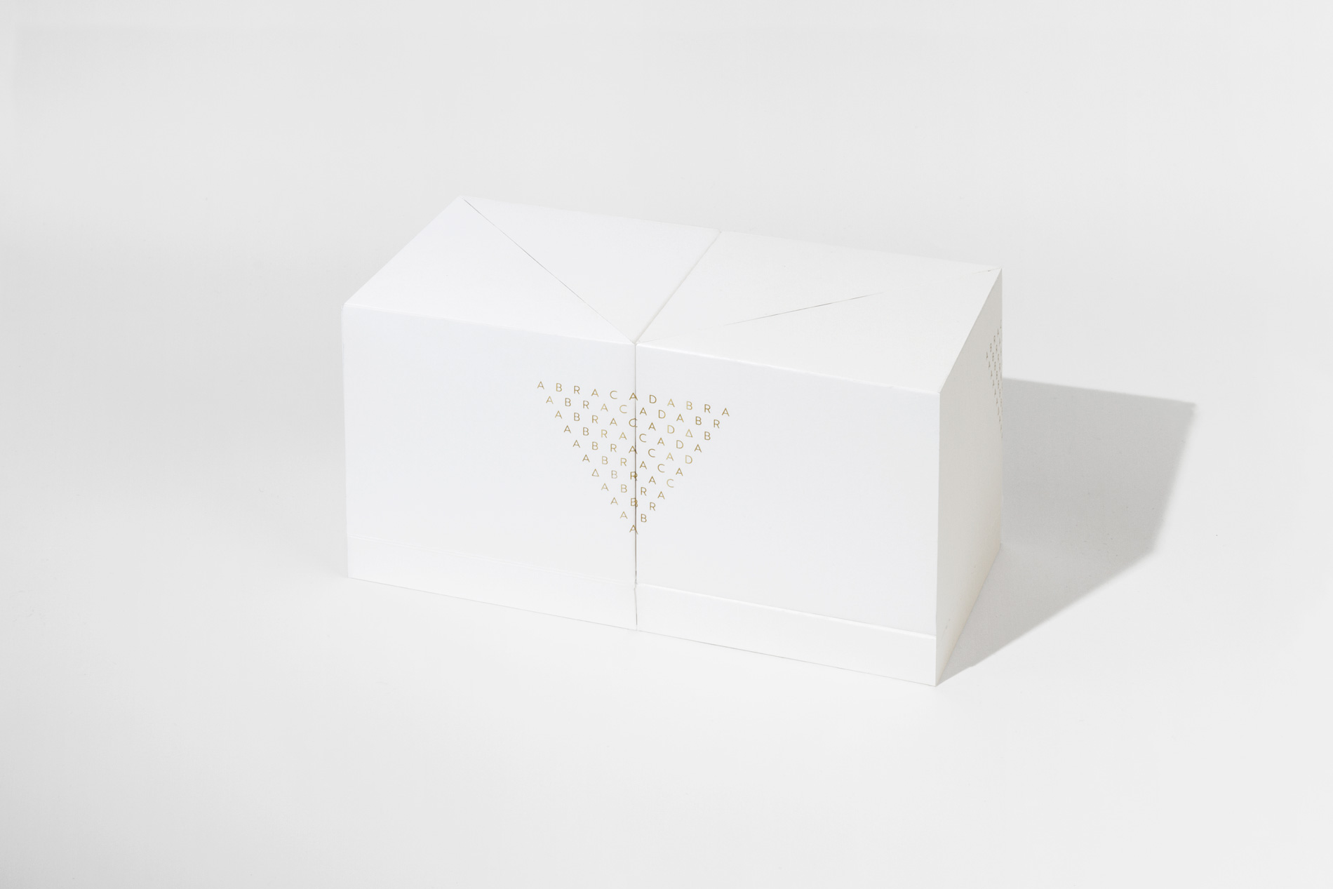 Abracadabra perfume packaging by Noreste